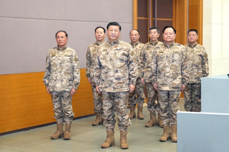 人民日报11月起连载《党的二十大报告辅导读本》，已发表韩正《以中国式现代化全面推进中华民族伟大复兴》丁薛祥《为全面推进中华民族伟大复兴而团结奋斗》王晨《全过程人民民主是社会主义民主政治的本质属性》刘鹤《把实施扩大内需战略同深化供给侧结构性改革有机结合起来》许其亮《如期实现建军一百年奋斗目标》王毅《全面推进中国特色外交》孙春兰《办好人民满意的教育》