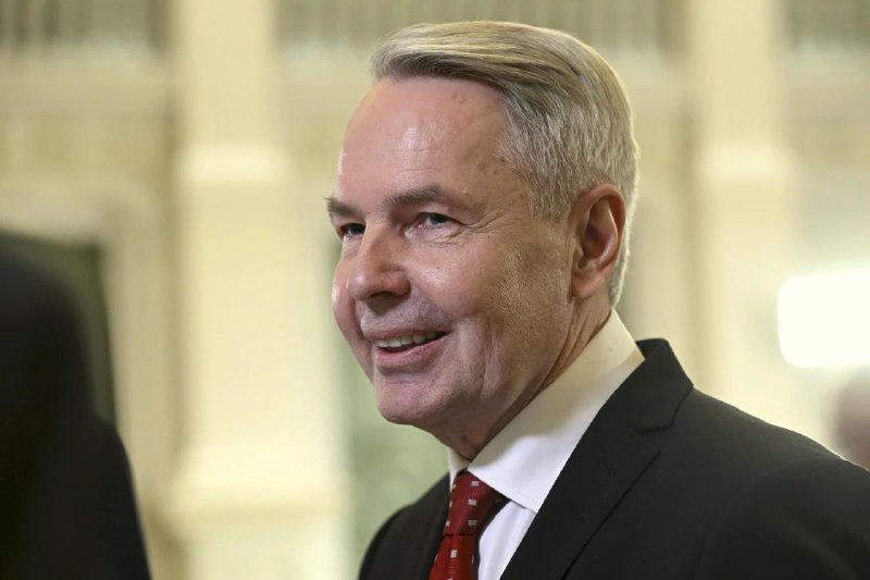 芬兰司法部28日晚公布的初步统计结果，在当天举行的2024年芬兰总统选举投票中，9名总统候选人均未能获得过半数选票