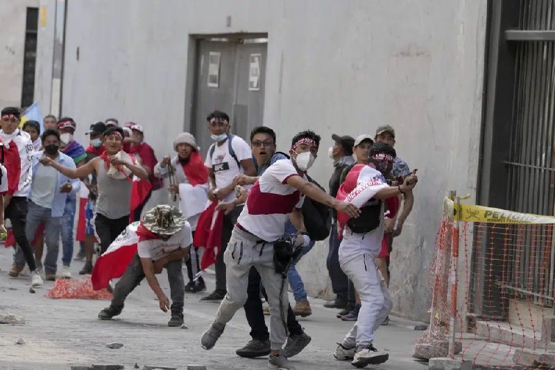 秘鲁19日再次爆发抗议活动