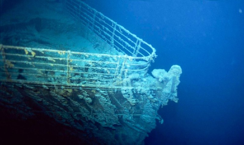 美国海岸警卫队22日说，“泰坦”号深潜器在泰坦尼克号附近发生内爆，5名乘员全部遇难