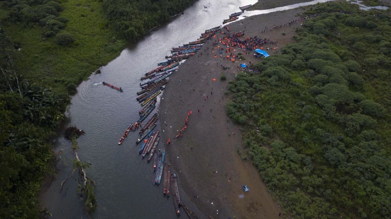 美国国土安全部5日发布公告说，联邦政府在得克萨斯州南部斯塔县豁免26项联邦法律的实施，以便增建边境墙