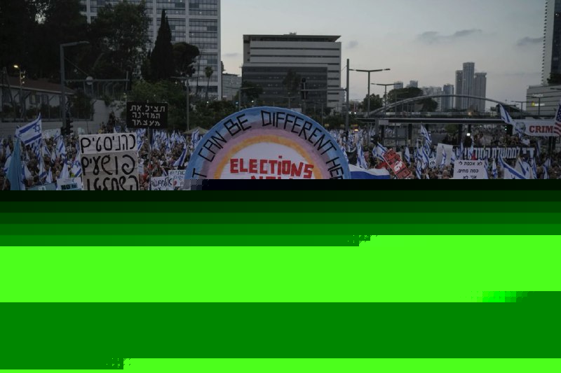 以色列总理内塔尼亚胡受访时称，他准备达成部分协议以带回被扣押人质，但之后将继续战争以消灭哈马斯