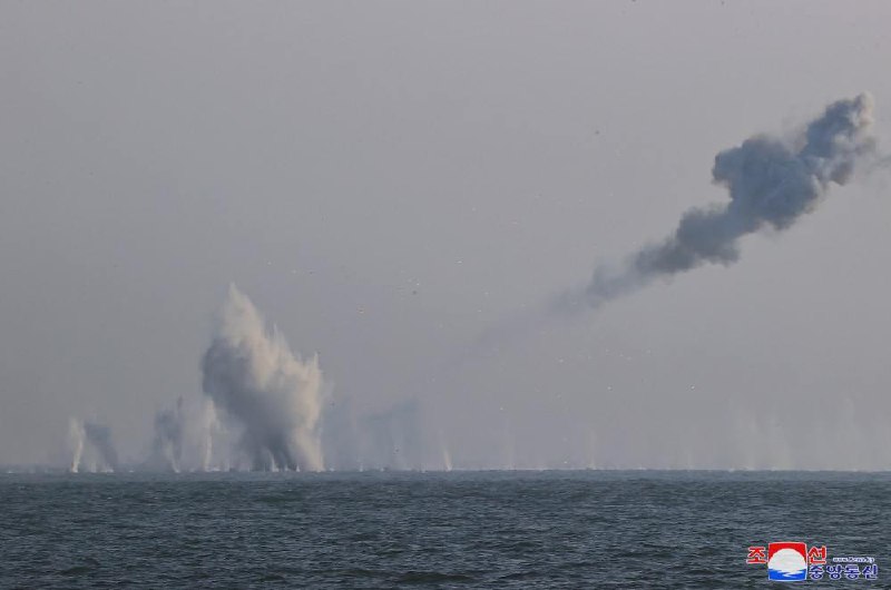 朝鲜导弹总局3月20日试射由军工企业正式开始生产的最新型防空导弹