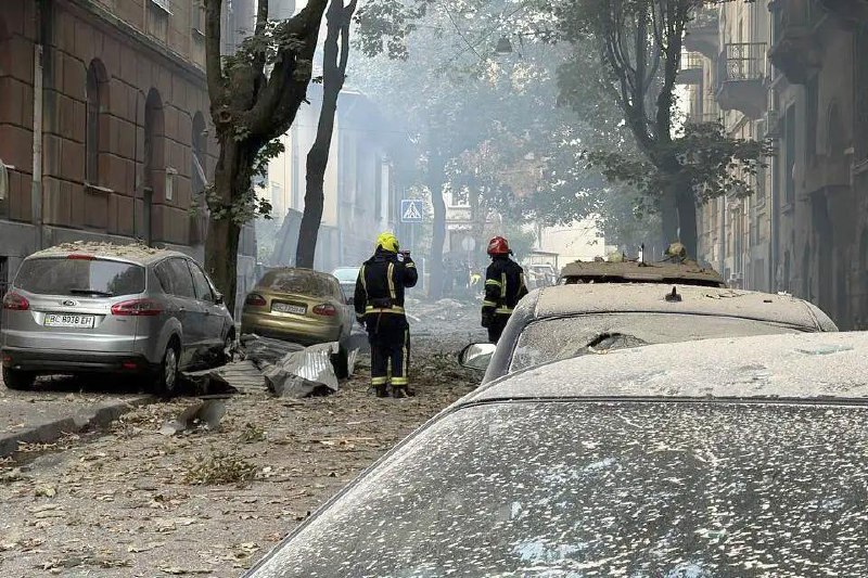 乌克兰总统泽连斯基4日表示，乌克兰需要“新能量”，下令对内阁进行重大改组