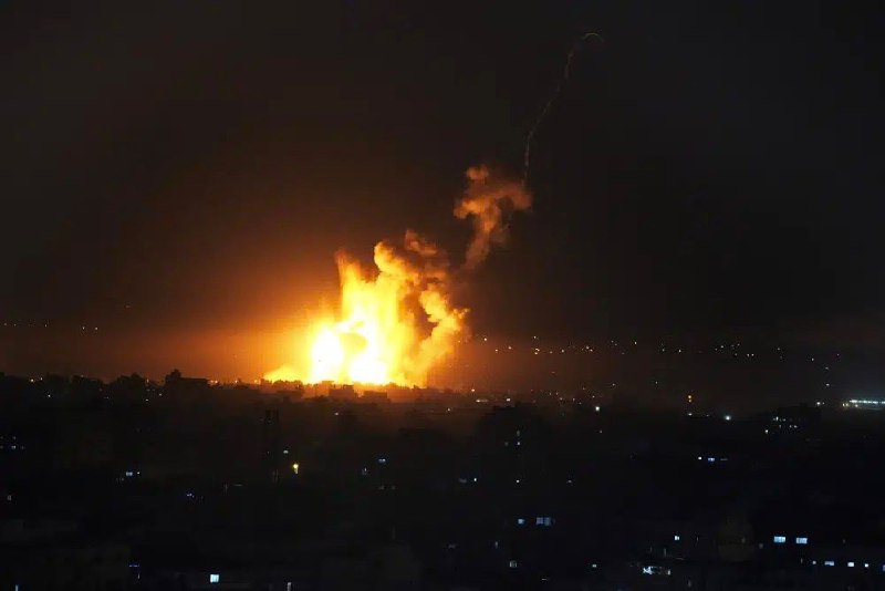 以色列国防军6日夜间出动战机对加沙地带多个巴勒斯坦伊斯兰抵抗运动（哈马斯）的军事目标发动空袭