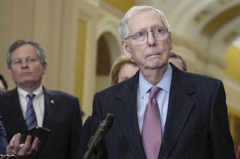 82岁的美国参议院共和党领袖米奇·麦康奈尔将于今年11月辞去党团领袖职务