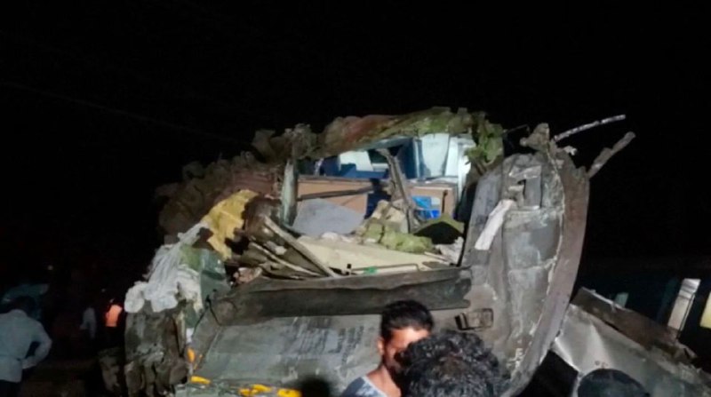 印度东部奥迪沙邦6月2日晚发生列车脱轨相撞事故，造成至少120人死亡，850人受伤