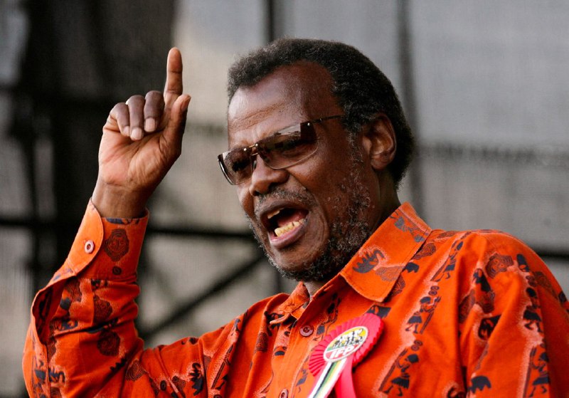 南非资深政界人士、反对党因卡塔自由党创始人曼戈苏图·布特莱齐去世，终年95岁