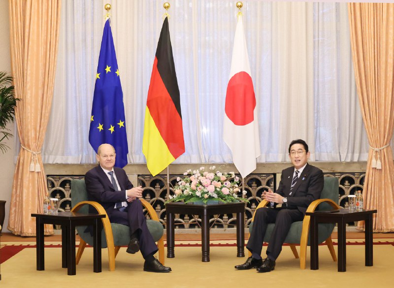 日德18日在东京的首相官邸举行了日本首相岸田文雄、德国总理朔尔茨及两国各6位部长对话框架“政府间磋商”的首次会议