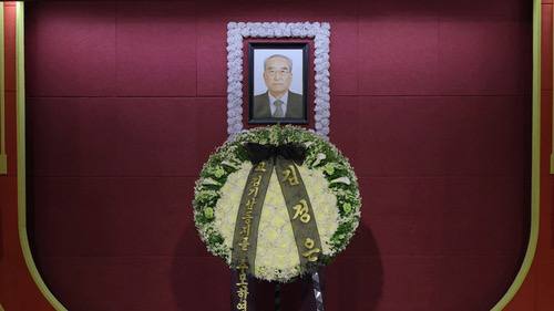 被称为“朝鲜的戈培尔”和“宣传系统之父”的金己男因病于7日10时去世，享年94岁