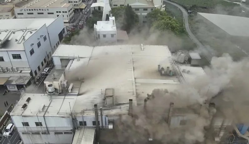 位于台湾彰化县的联华食品北斗厂今晨起火，送医22人，其中7人死亡