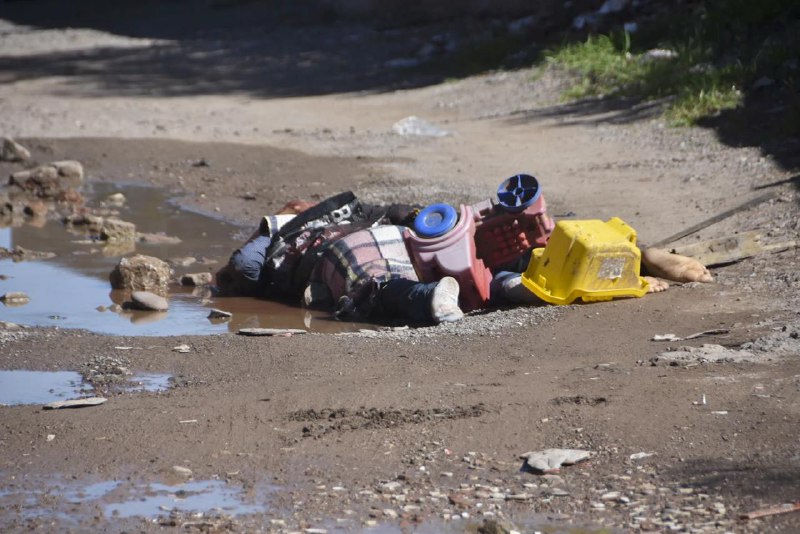 墨西哥锡那罗亚贩毒集团两派系发生冲突，造成至少30人死亡