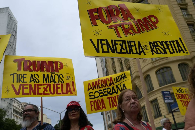 马杜罗夫妇1月5日在纽约南区联邦地区法院首次出庭，拒绝贩毒指控